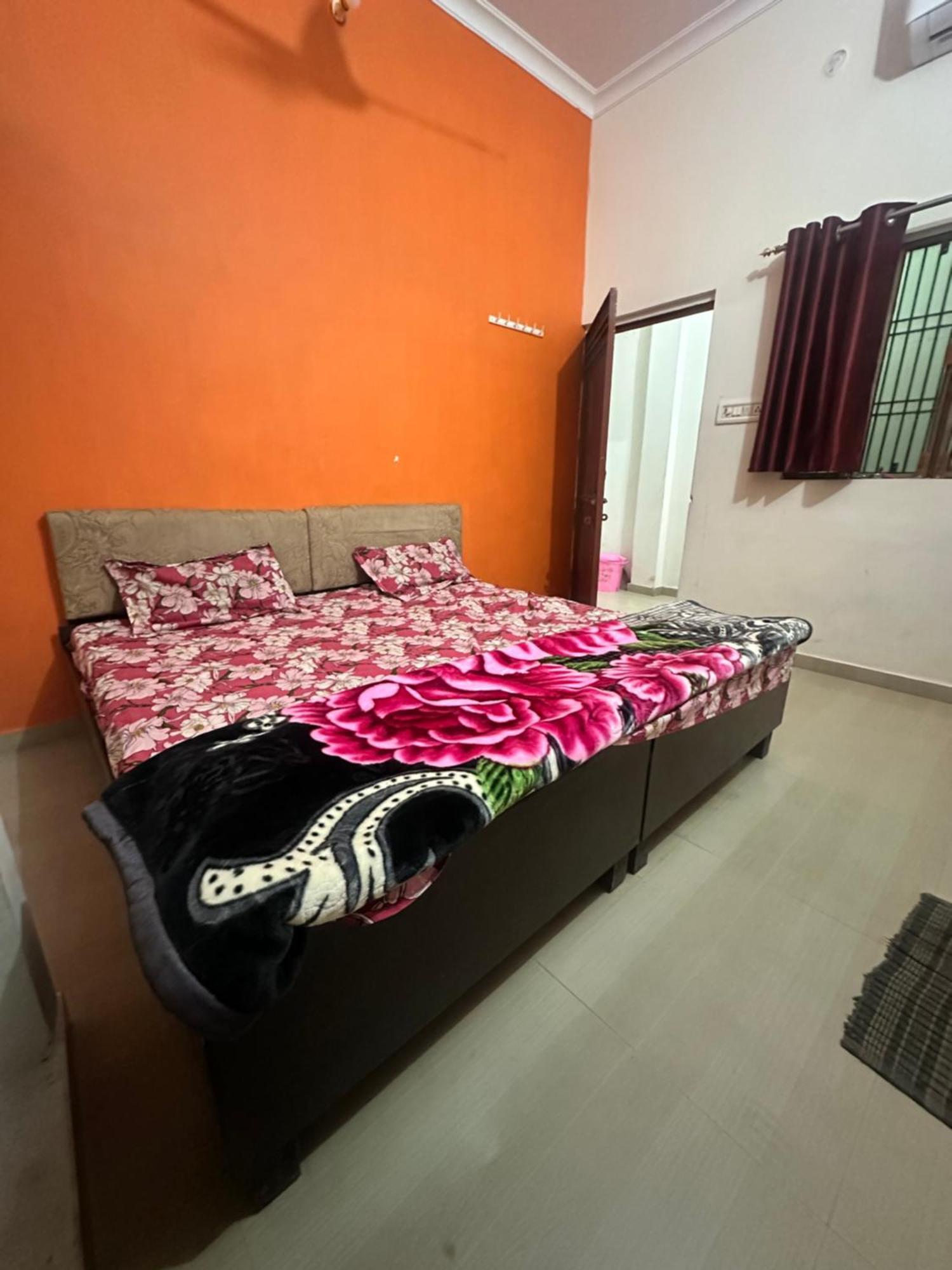 Khatu Shyam Guest House Ayodhya Exterior foto