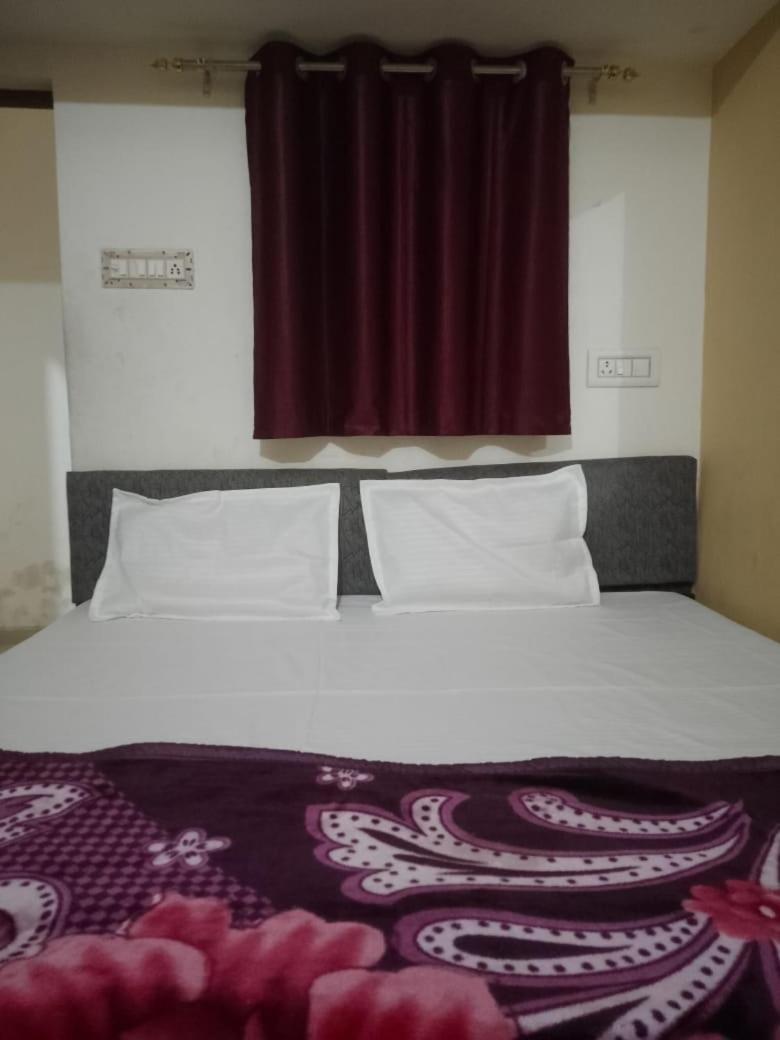 Khatu Shyam Guest House Ayodhya Exterior foto